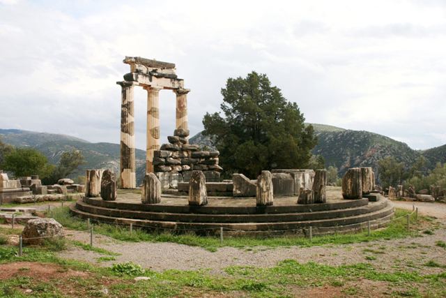 Delphi archaeological site - Masterpiece of ancient Greek architecture